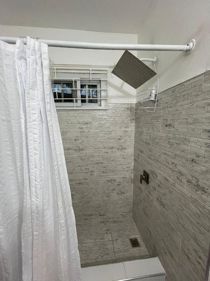 Blue Royalty Bed & Breakfast Portmore Luaran gambar