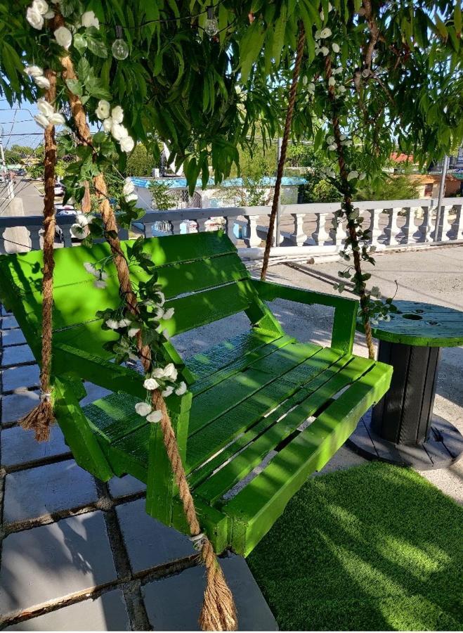 Blue Royalty Bed & Breakfast Portmore Luaran gambar