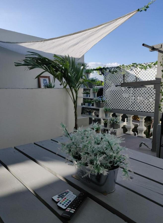 Blue Royalty Bed & Breakfast Portmore Luaran gambar